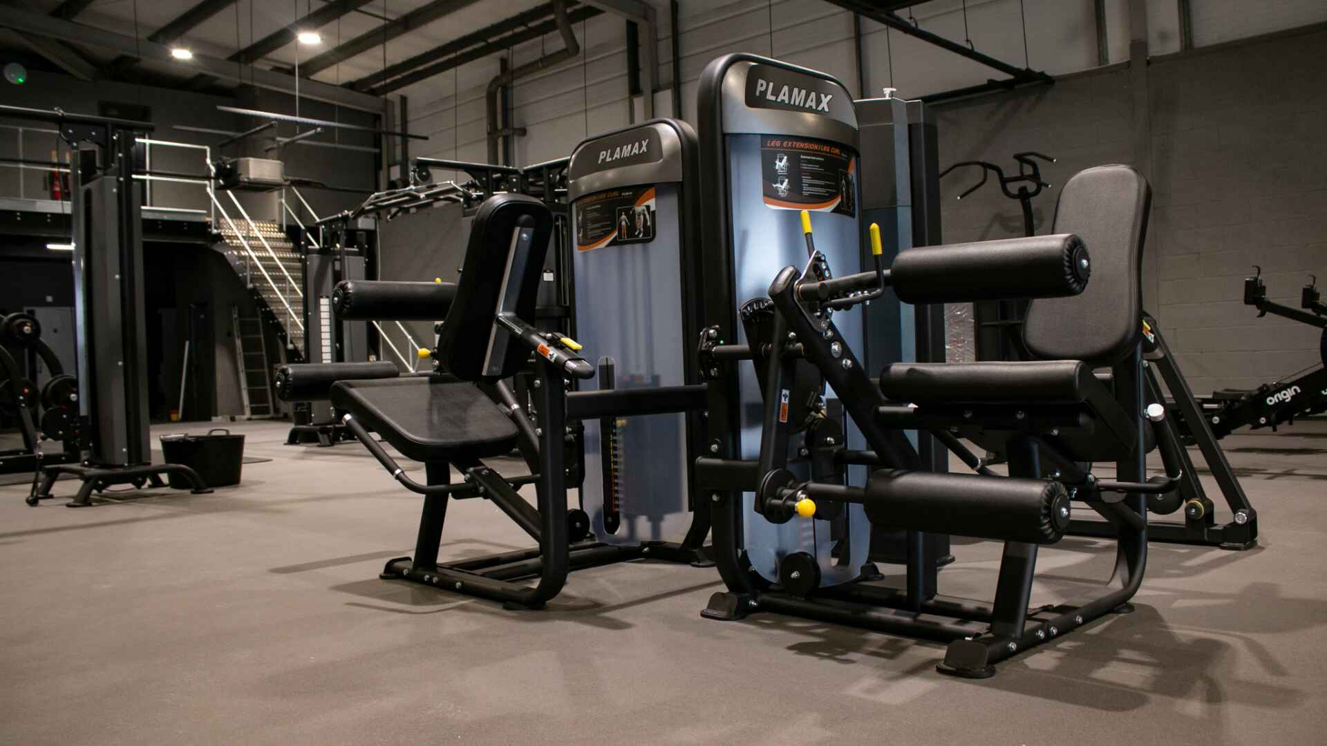 leg resistance machines